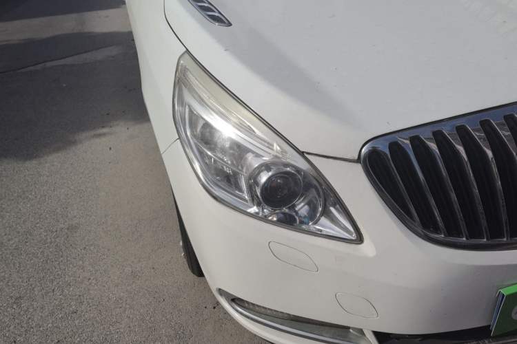 Used Buick GL8 2013 3.0L GT Luxury Business Haoya Edition Right Front Headlight
