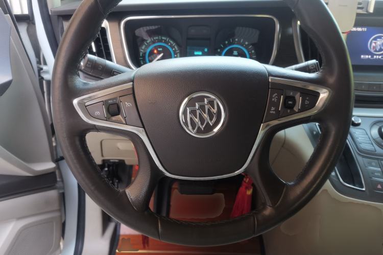 Used Buick GL8 2013 2.4L LT Luxury Business Executive Edition Steering Wheel