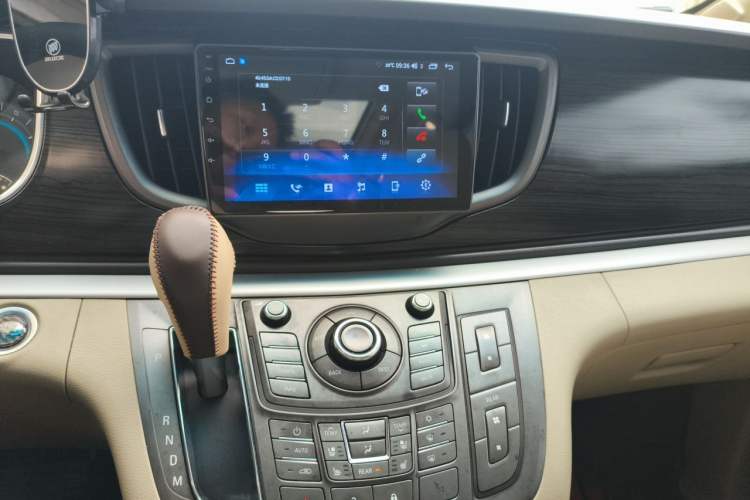 Used Buick GL8 2013 3.0L XT Luxury Business Flagship Edition Audio And AC Panel