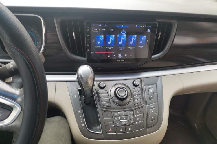 Used Buick GL8 2013 3.0L GT Luxury Business Haoya Edition Audio And AC Panel