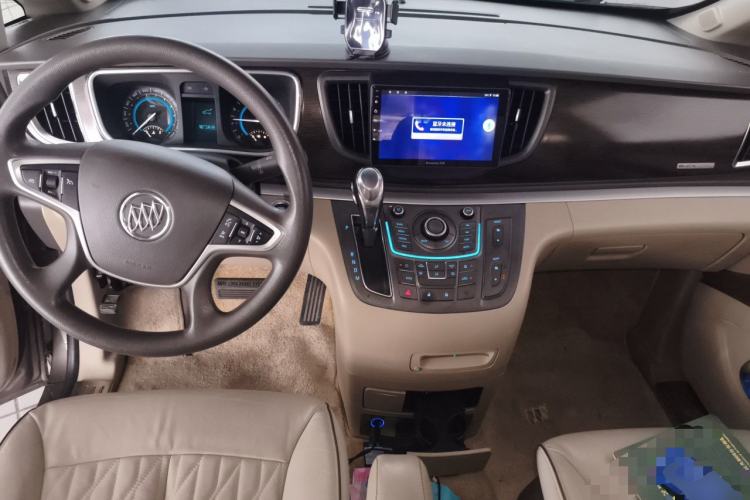 Used Buick GL8 2013 2.4L CT Luxury Business Comfort Edition Center Console