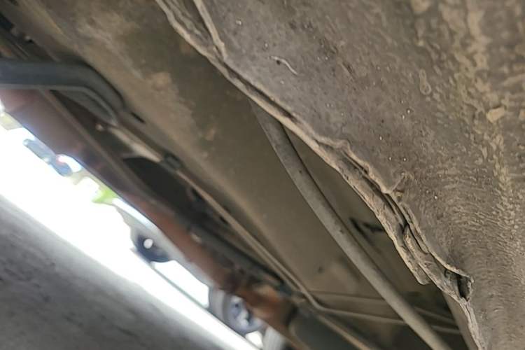 Used Buick GL8 2013 2.4L Executive Edition Chassis Front Left