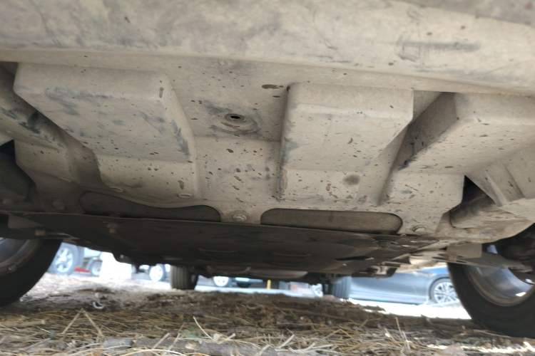 Used Buick GL8 2013 3.0L XT Luxury Business Flagship Edition Chassis Front