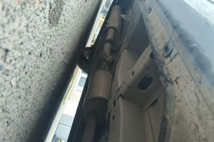 Used Buick GL8 2013 3.0L XT Luxury Business Flagship Edition Chassis Front Right
