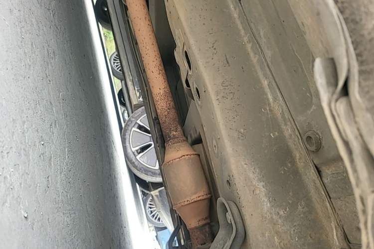 Used Buick GL8 2013 2.4L Executive Edition Chassis Front Right