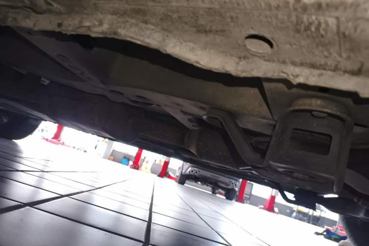 Used Buick GL8 2013 2.4L CT Luxury Business Comfort Edition Chassis Front Right