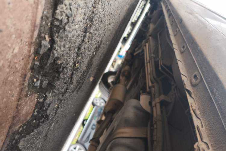 Used Buick GL8 2013 3.0L XT Luxury Business Flagship Edition Chassis Rear Left