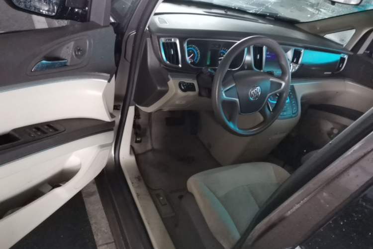 Used Buick GL8 2013 2.4L CT Luxury Business Comfort Edition Driver Seat