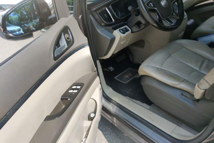 Used Buick GL8 2013 3.0L GT Luxury Business Haoya Edition Driver Seat