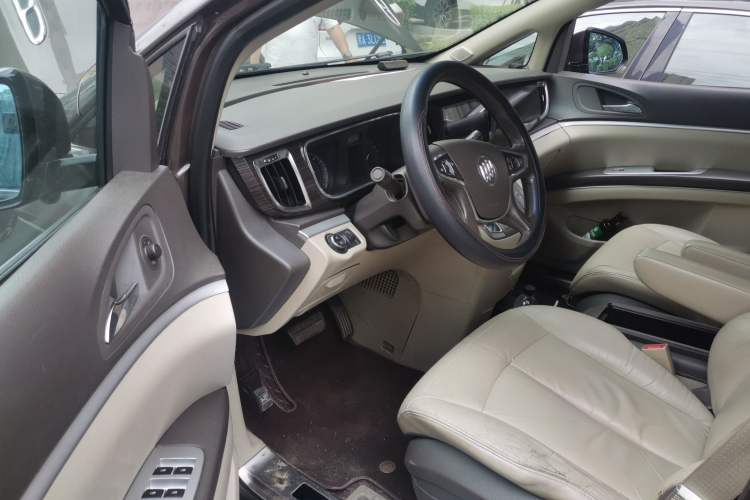 Used Buick GL8 2013 3.0L GT Luxury Business Haoya Edition Driver Seat