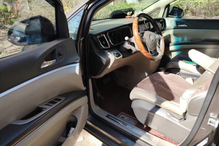 Used Buick GL8 2013 3.0L XT Luxury Business Flagship Edition Driver Seat