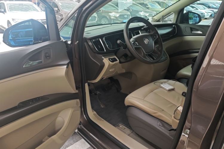 Used Buick GL8 2013 3.0L GT Luxury Business Haoya Edition Driver Seat