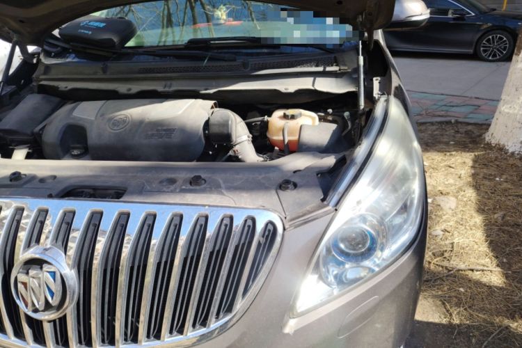Used Buick GL8 2013 3.0L XT Luxury Business Flagship Edition Engine Bay Left