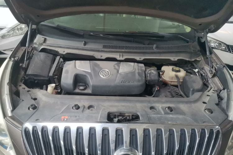 Used Buick GL8 2013 3.0L GT Luxury Business Haoya Edition Engine Bay