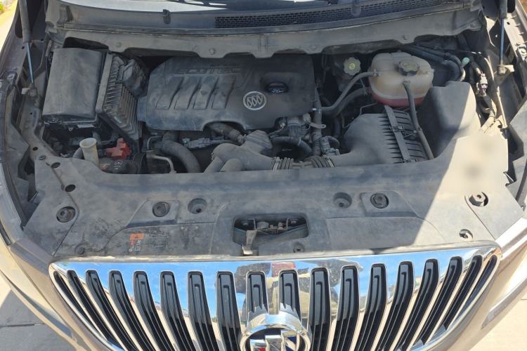 Used Buick GL8 2013 2.4L CT Luxury Business Comfort Edition Engine Bay