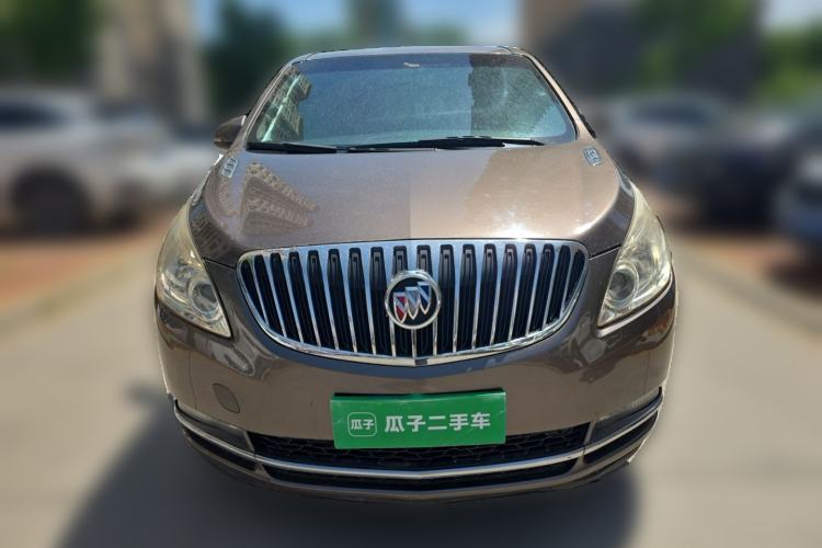 Used Buick GL8 2013 2.4L CT Luxury Business Comfort Edition Front
