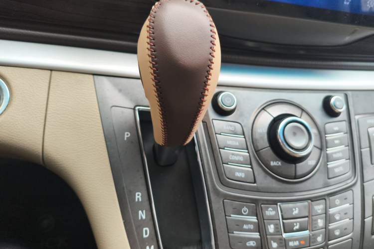 Used Buick GL8 2013 3.0L XT Luxury Business Flagship Edition Gear Lever