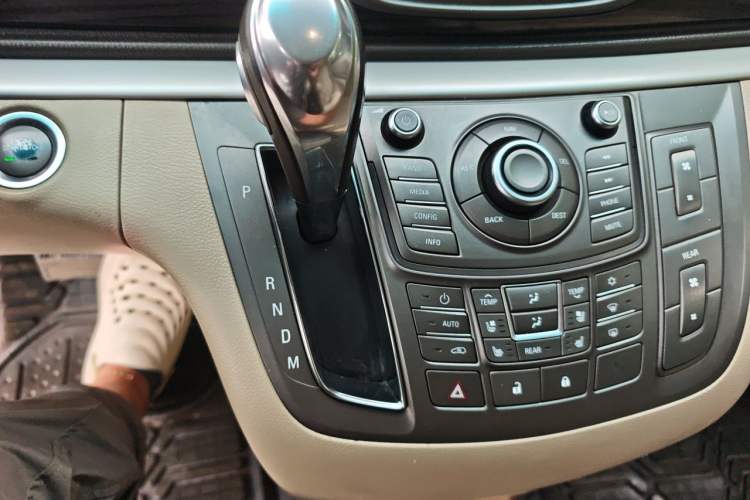 Used Buick GL8 2013 3.0L XT Luxury Business Flagship Edition Gear Lever
