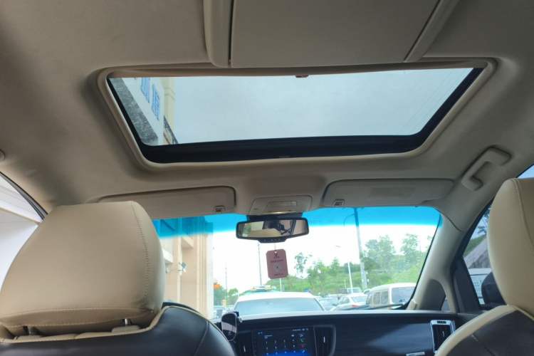 Used Buick GL8 2013 3.0L XT Luxury Business Flagship Edition Headliner