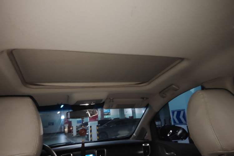 Used Buick GL8 2013 2.4L CT Luxury Business Comfort Edition Headliner
