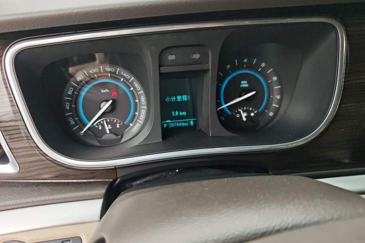 Used Buick GL8 2013 3.0L XT Luxury Business Flagship Edition Instrument Cluster