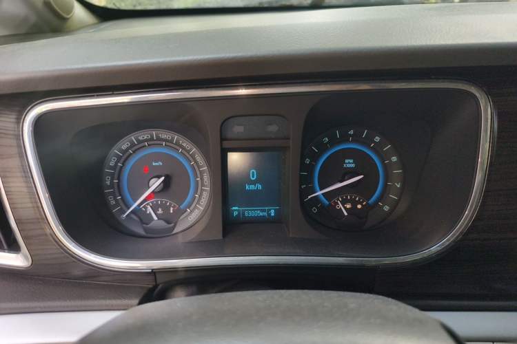Used Buick GL8 2013 3.0L XT Luxury Business Flagship Edition Instrument Cluster