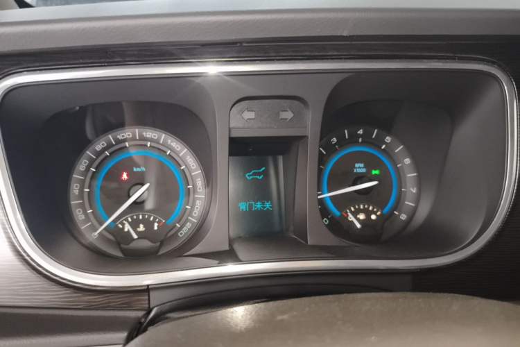 Used Buick GL8 2013 2.4L CT Luxury Business Comfort Edition Instrument Cluster