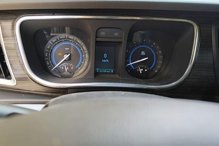 Used Buick GL8 2013 3.0L GT Luxury Business Haoya Edition Instrument Cluster