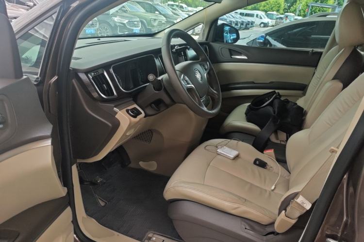 Used Buick GL8 2013 3.0L GT Luxury Business Haoya Edition Left Front Seat