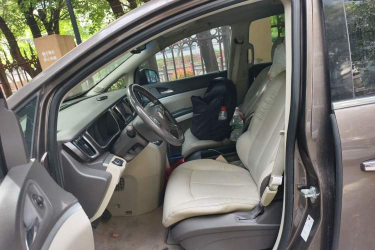 Used Buick GL8 2013 3.0L XT Luxury Business Flagship Edition Left Front Seat