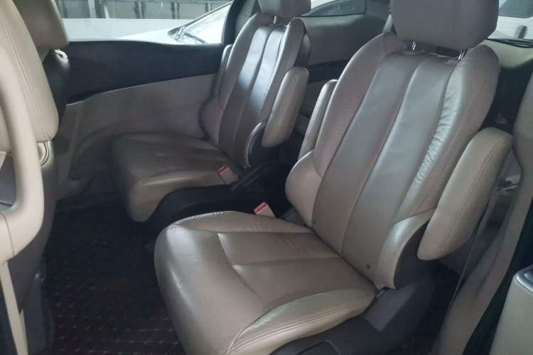 Used Buick GL8 2013 3.0L GT Luxury Business Haoya Edition Left Rear Seat