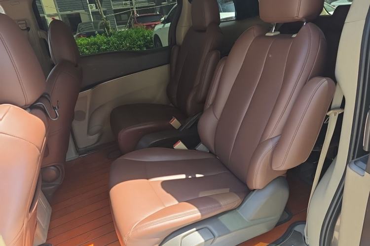 Used Buick GL8 2013 2.4L CT Luxury Business Comfort Edition Left Rear Seat