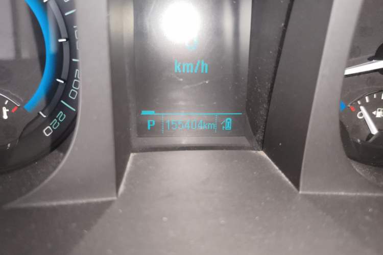Used Buick GL8 2013 2.4L CT Luxury Business Comfort Edition Odometer Close Up