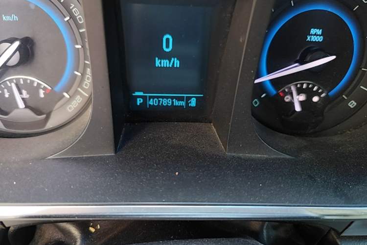 Used Buick GL8 2013 3.0L GT Luxury Business Haoya Edition Odometer Close Up