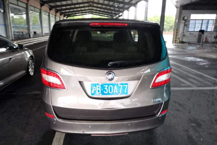 Used Buick GL8 2013 2.4L CT Luxury Business Comfort Edition Rear