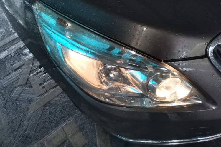 Used Buick GL8 2013 2.4L CT Luxury Business Comfort Edition Right Front Headlight