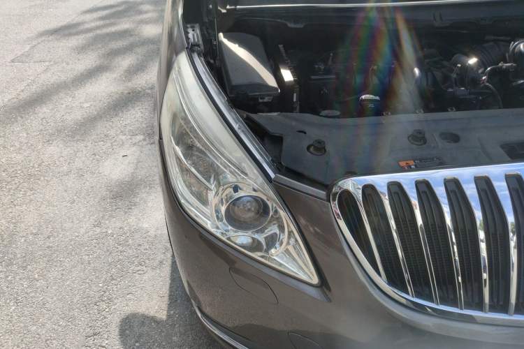 Used Buick GL8 2013 3.0L GT Luxury Business Haoya Edition Right Front Headlight