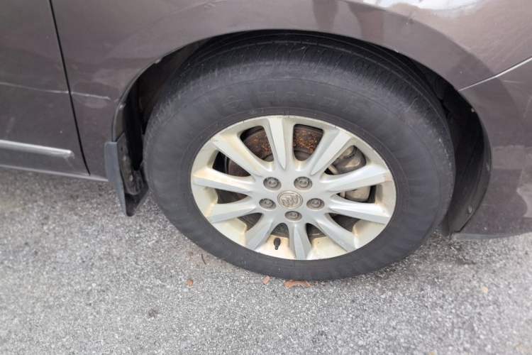 Used Buick GL8 2013 3.0L GT Luxury Business Haoya Edition Right Front Wheel Hub