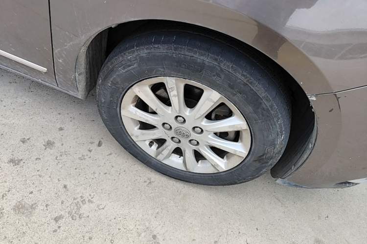 Used Buick GL8 2013 3.0L GT Luxury Business Haoya Edition Right Front Wheel Hub