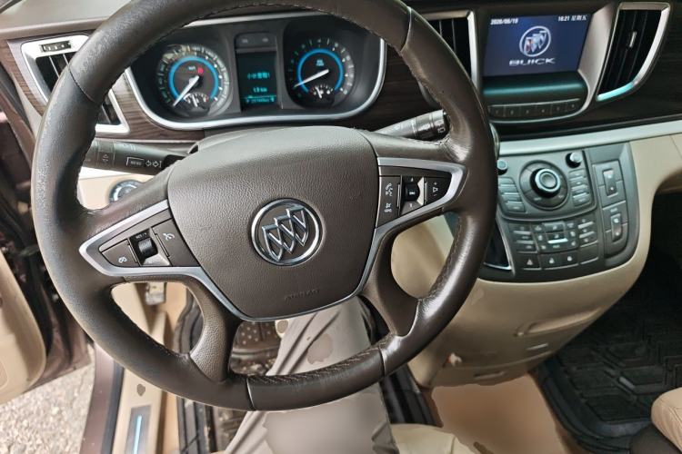 Used Buick GL8 2013 3.0L XT Luxury Business Flagship Edition Steering Wheel