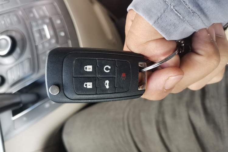 Used Buick GL8 2013 3.0L GT Luxury Business Haoya Edition Vehicle Key