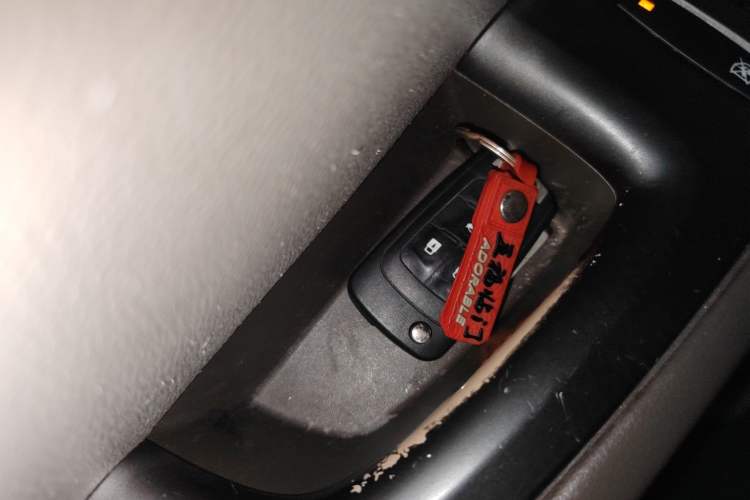 Used Buick GL8 2013 2.4L CT Luxury Business Comfort Edition Vehicle Key
