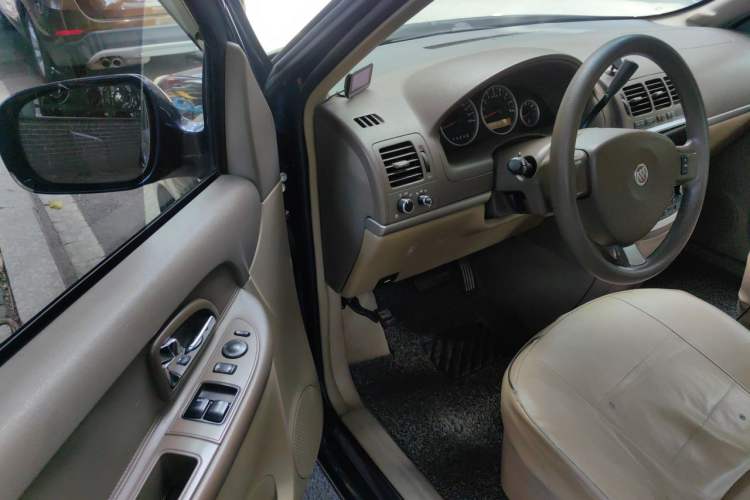 Used Buick GL8 2014 2.4L Comfort Edition Driver Seat