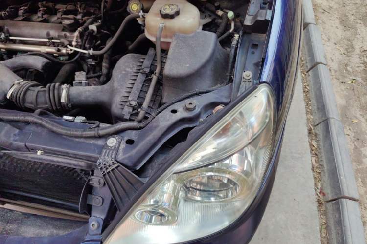Used Buick GL8 2014 2.4L Classic Edition Engine Bay Left