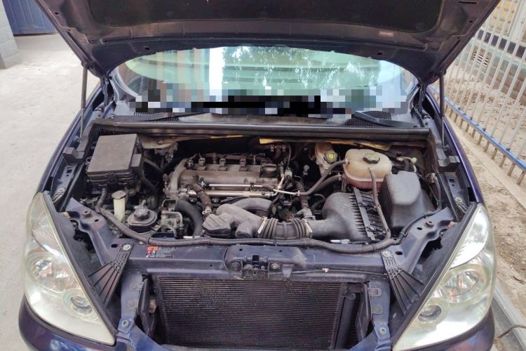 Used Buick GL8 2014 2.4L Classic Edition Engine Bay