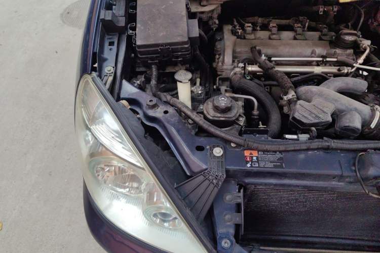 Used Buick GL8 2014 2.4L Classic Edition Engine Bay Right