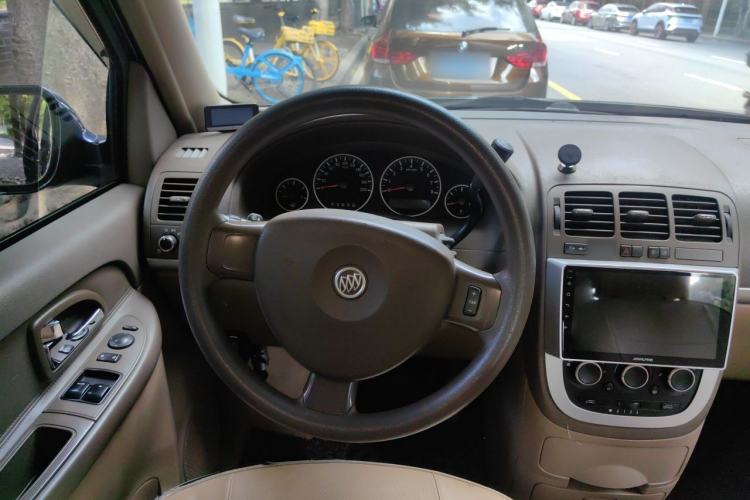 Used Buick GL8 2014 2.4L Comfort Edition Steering Wheel