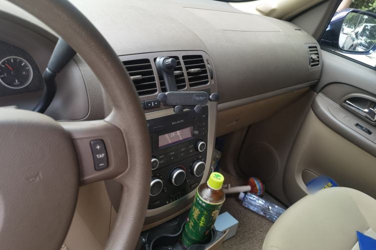Used Buick GL8 2014 2.4L Classic Edition Audio And AC Panel