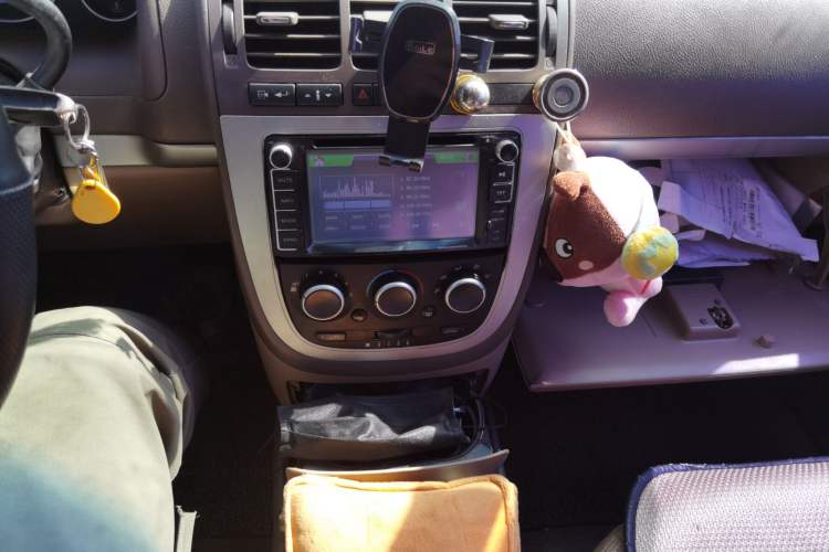 Used Buick GL8 2014 2.4L Classic Edition Audio And AC Panel