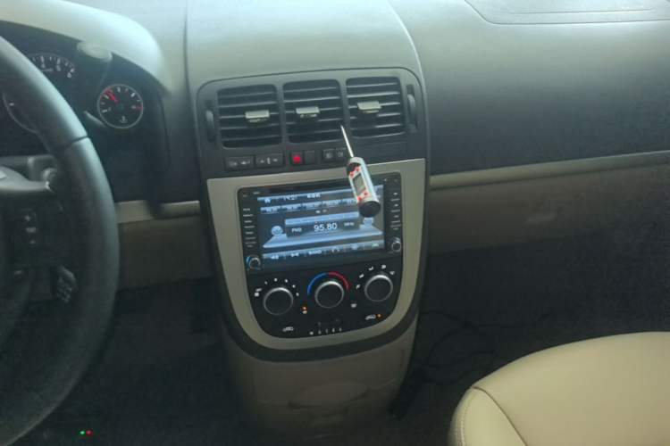 Used Buick GL8 2014 2.4L Executive Edition Audio And AC Panel